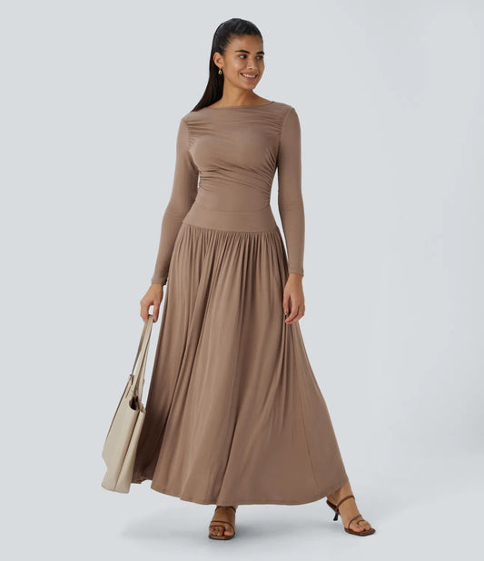 Fließendes, geripptes Maxi-Freizeitkleid mit U-Boot-Ausschnitt, Rüschen und Seitentaschen