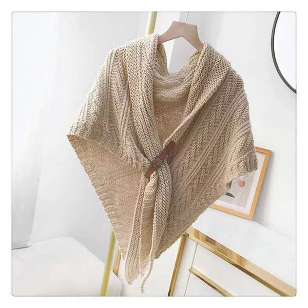 Renée® I Multifunctional Triangle Shawl